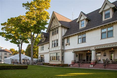 The inn at stonecliffe - Book With Us!: https://www.sightandsoundvideography.com/We had the opportunity to film a wedding on Michigan's beautiful Mackinac Island at The Inn at Stonef...